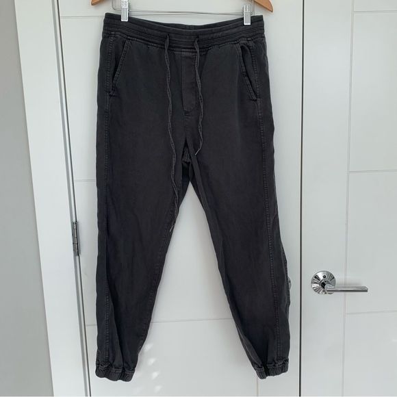 GAP Gray Pants Jogger Style Chinos Medium - Picture 1 of 4